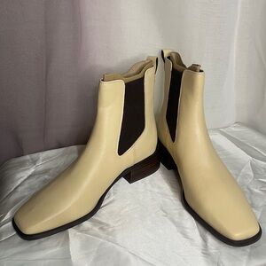 Sam Edelman Elegant Cream Boots